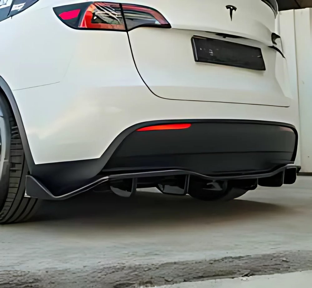 Arka Tampon Orta Lip – Tesla Model Y 2020-2025